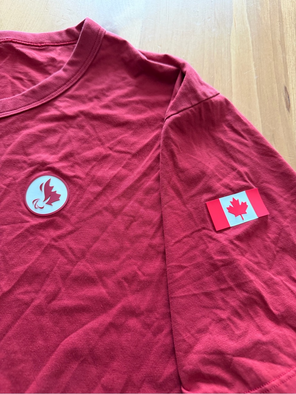 Large - Lululemon Team Canada Special Edition Red Short Sleeve T-Shirt - Picture 4 of 6